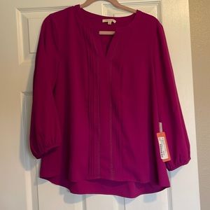 Front Center Pin Tuck Blouse Magenta XL Skies are Blue